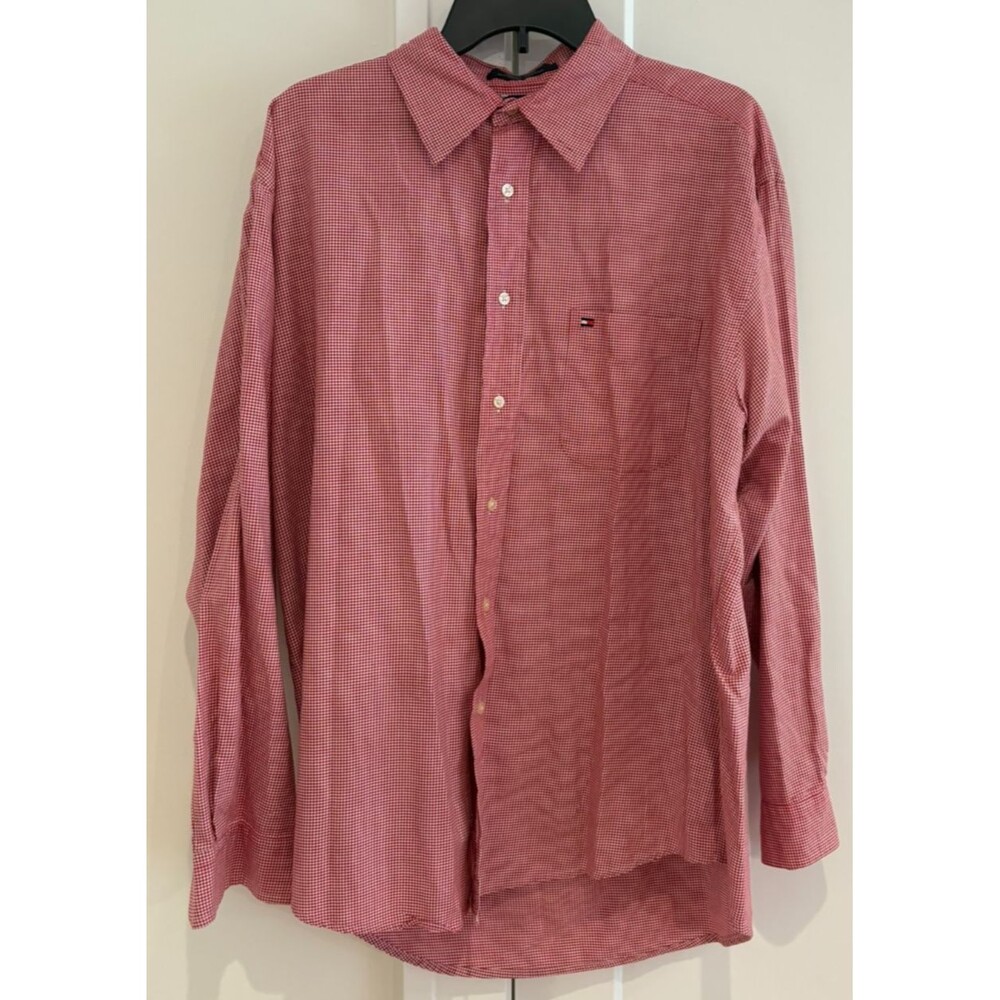 Tommy Hilfiger Men’s Shirt Size Large Button Down Red Plaid Long Sleeve Collar